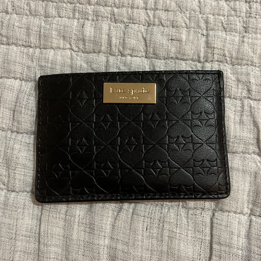 Kate Spade Penn Place Embossed Graham Card Holder in Black